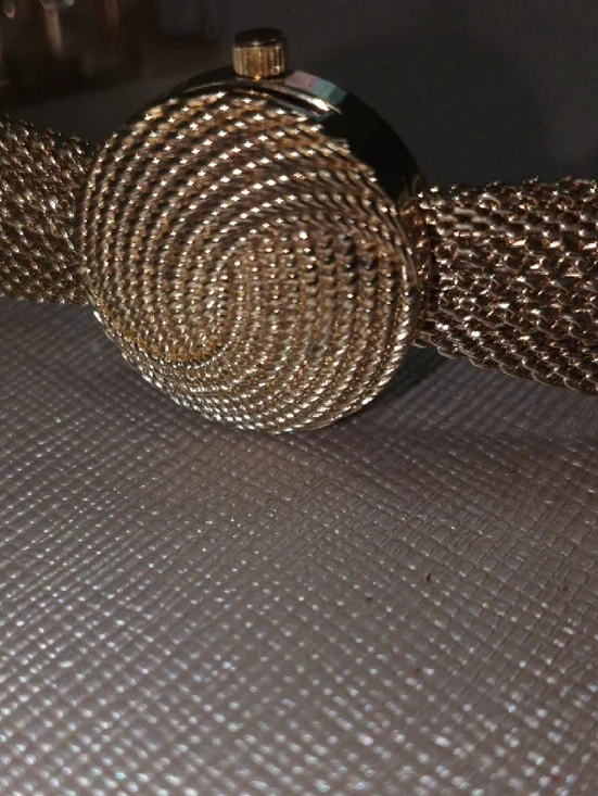 Vintage Anne Klein Goldtone Mesh Women's Watch Bracelet - Picture 3 of 4